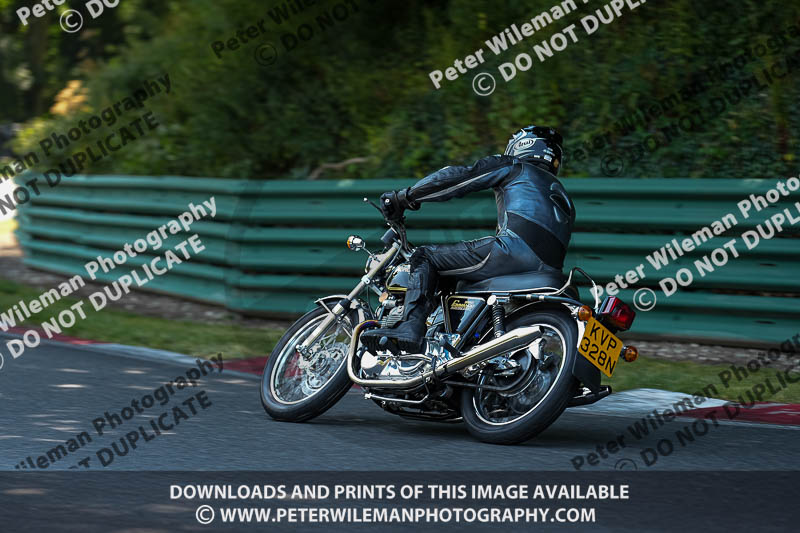 cadwell park;cadwell park photographs;cadwell trackday photographs;enduro digital images;event digital images;eventdigitalimages;peter wileman photography;racing digital images;trackday digital images;trackday photos